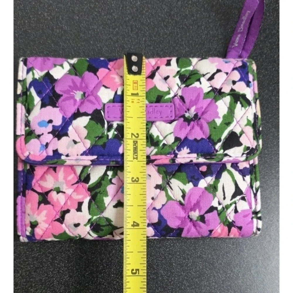 NEW Vera Bradley Wallet Tri Fold Flower‎ Garden Floral Pockets Cottage Core